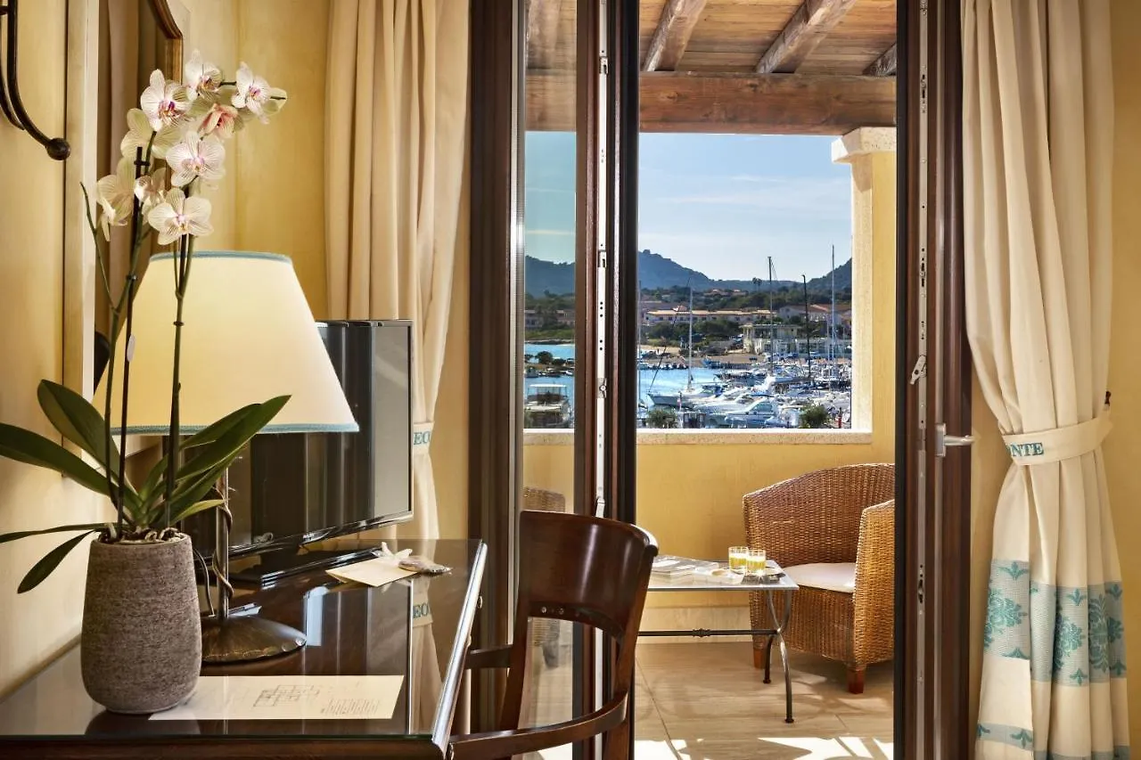 La Vecchia Fonte Boutique Hotel Палау