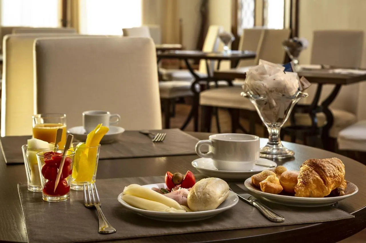 La Vecchia Fonte Boutique Hotel Palau